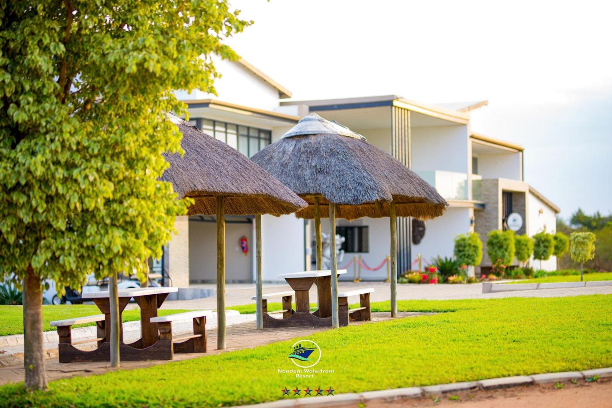 Nandoni Waterfront 5*